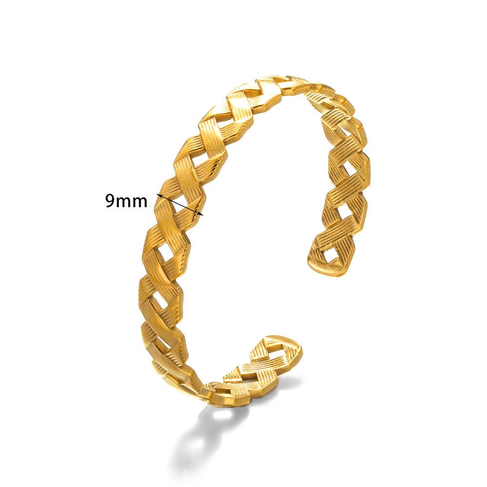 European & American Stainless Steel Heart-Shaped Hollow Geometric Bracelet