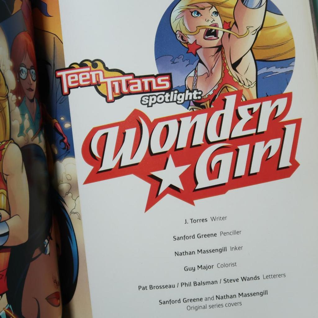 [USED] Sale! Foreign Books American Comics Wonder Girl Teen Titans DC