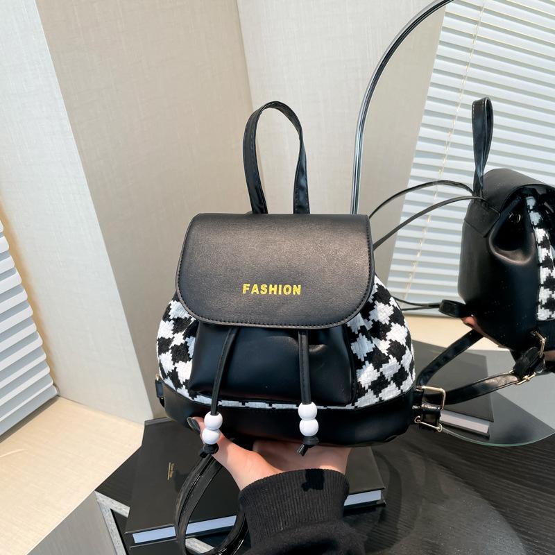 

Сумка женская новый ретро рюкзак большой вместимости модный и повседневный осенний клетчатый наплечный мешок сумочка чёрный