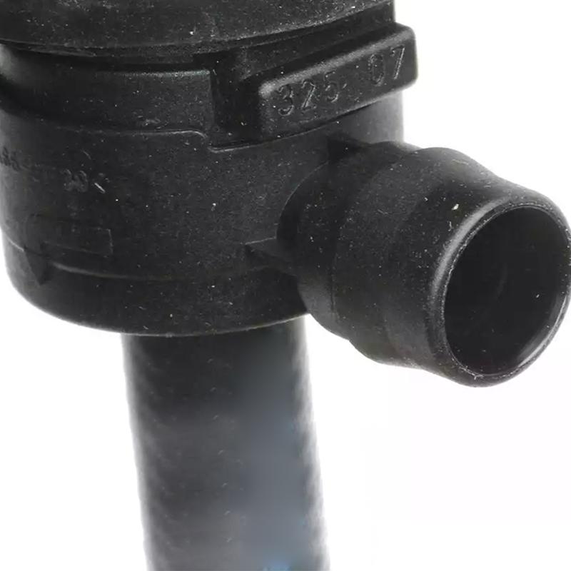 13907557923 High Quality Fuel Tank Breather Valve With Pipe For BMW E60 525i 530i E83 X3 13907503986