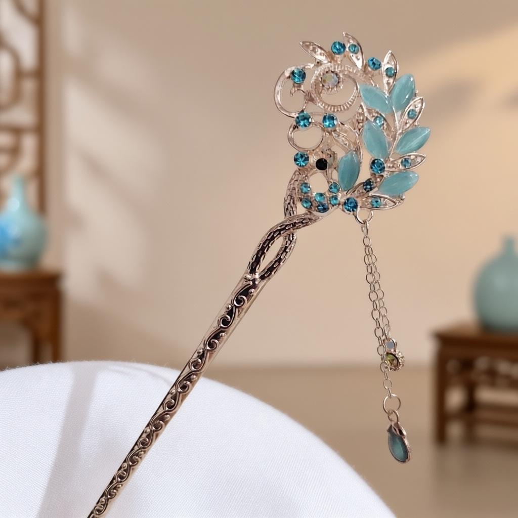 Women's 2026 Spring/Summer Chinese Tassel Alloy Hairpin - Qipao Hair Accessories