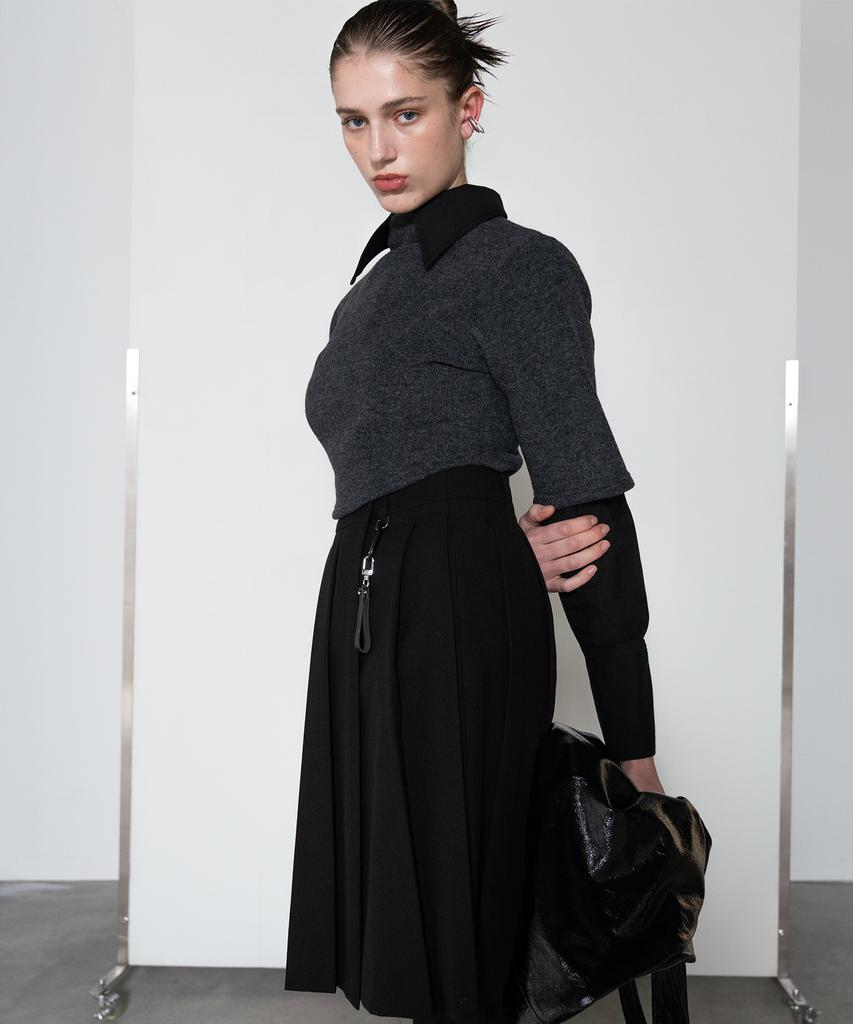 320SHOWROOM Mock Neck Short Sleeve Knit Charcoal Gray