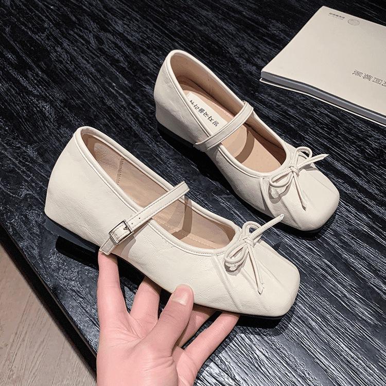 French shallow mouth Mary Jane shoes girl 2025 autumn new bow fairy word with soft sole versatile single shoes