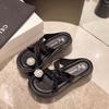 High-value rhinestone thick-bottomed height-enhancing cool slippers for women's summer wear 2025 new seaside beach versatile toe slippers
