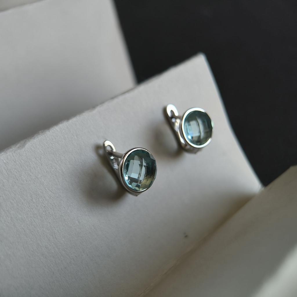 Серебряные серьги с фианитами (60002282)