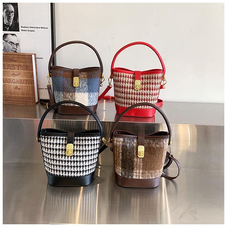 Womens Bag Shoulder  Bucket Bag Handbag Commuting  Versatile Fashionable Cute