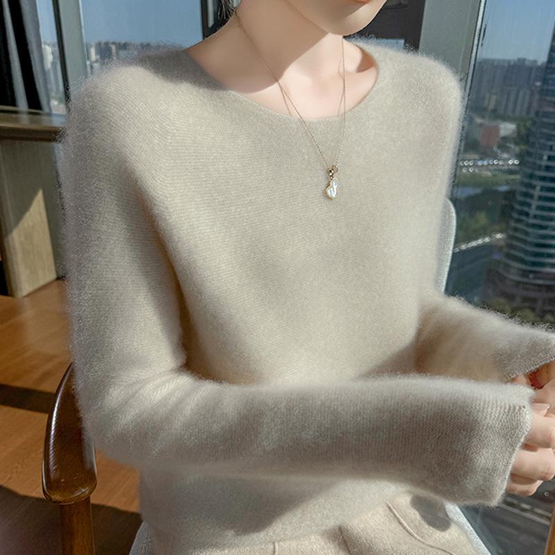 Women's 100% Wool Low-Neck Slimming Sweater - Soft, Flattering, High-End Feel for Spring/Autumn