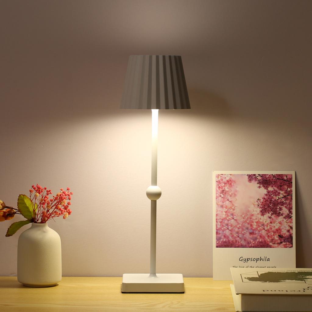 Bedroom Eye Care Rechargeable Desk Lamp Bedside Lamp Touchable Ambient Night Light