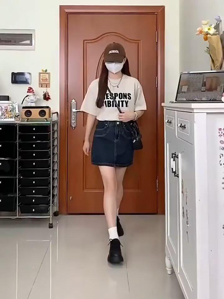 

Женская мини-юбка из темно-синего денима с высокой талией - Летняя большого размера, Стройнящая, Петит А-силуэта средней длины 3XL: Height 155-165CM (79-93kg)