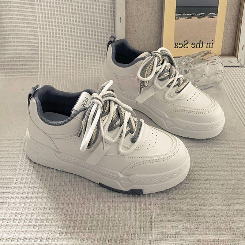 Popular Hong Kong style platform white shoes women's spring and autumn senior sense 2025 new niche versatile casual sports shoes