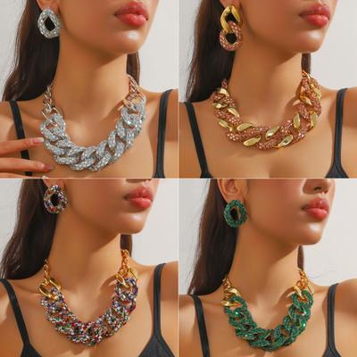 Metal Personality Exaggerated Geometric Necklace Jewelry Set Light Luxury Design Twist Neck Chain Suitable for Girls