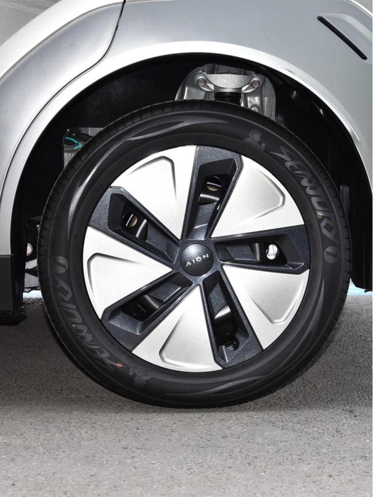 17-Inch Wheel Cover for GAC AION Y PLUS Electric Vehicle Tire Protection
