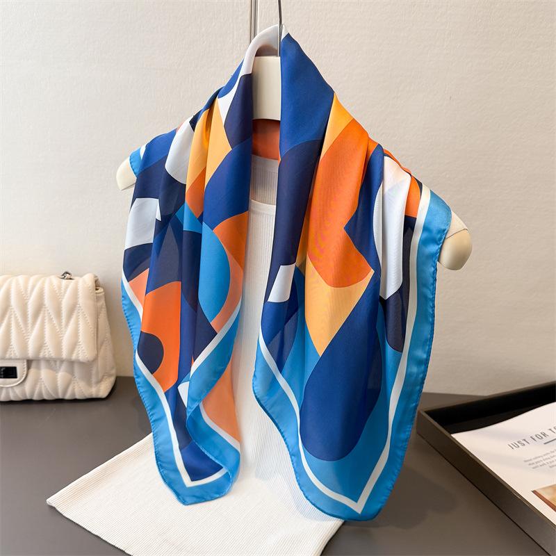 Fashion Geometry Print Square Silk Scarf Women Neck Tie Soft Hijab Headscarf Foulard Bandana Female Decorate Head Scarf  New