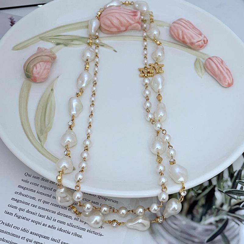 

Elegant Baroque Pearl Diamond Sweater Chain