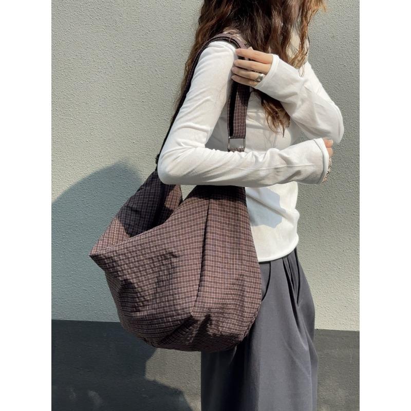 Crossbody Bag Large-capacity Single-shoulder Bag for Commuting Computer Bag Sports and Fitness Class Bag