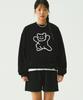 GRAVER [Unisex] Big Line Bear Smile Sweatshirt_Black