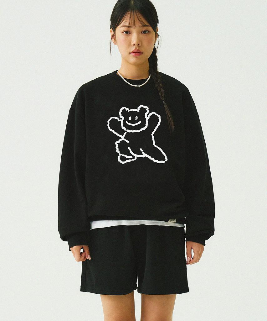 GRAVER [Unisex] Big Line Bear Smile Sweatshirt_Black