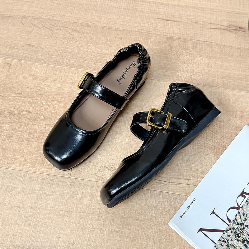 Inner Height-increasing Single Shoes Women's Spring New Flat-bottomed Versatile Retro Belt Buckle Temperament Commuter Mary Jane Shoes