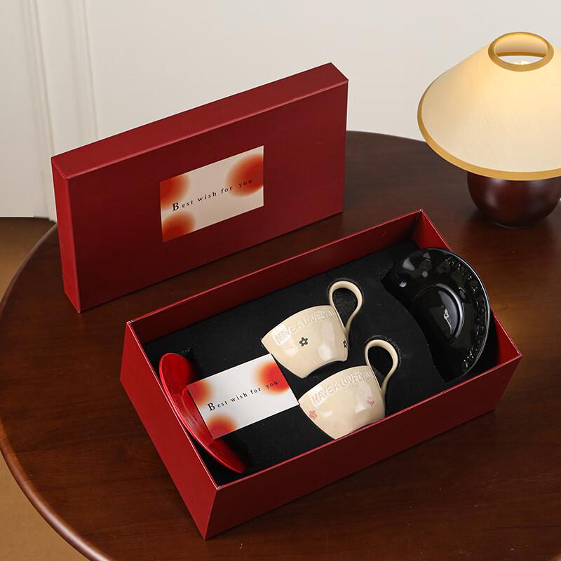 Zestaw ceramicznych kubków do kawy i spodków Wutuo