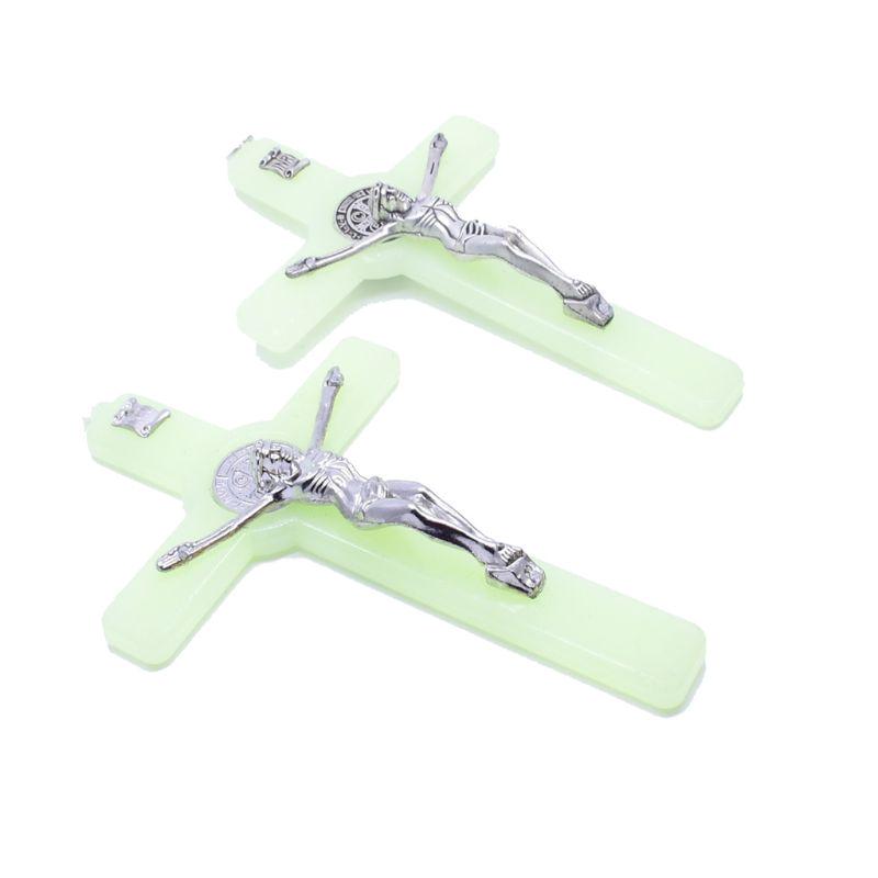 Christus Jesus für Kreuz Leuchtende Glow in the Dark Anhänger Kruzifix Ornamente Halskette Machen