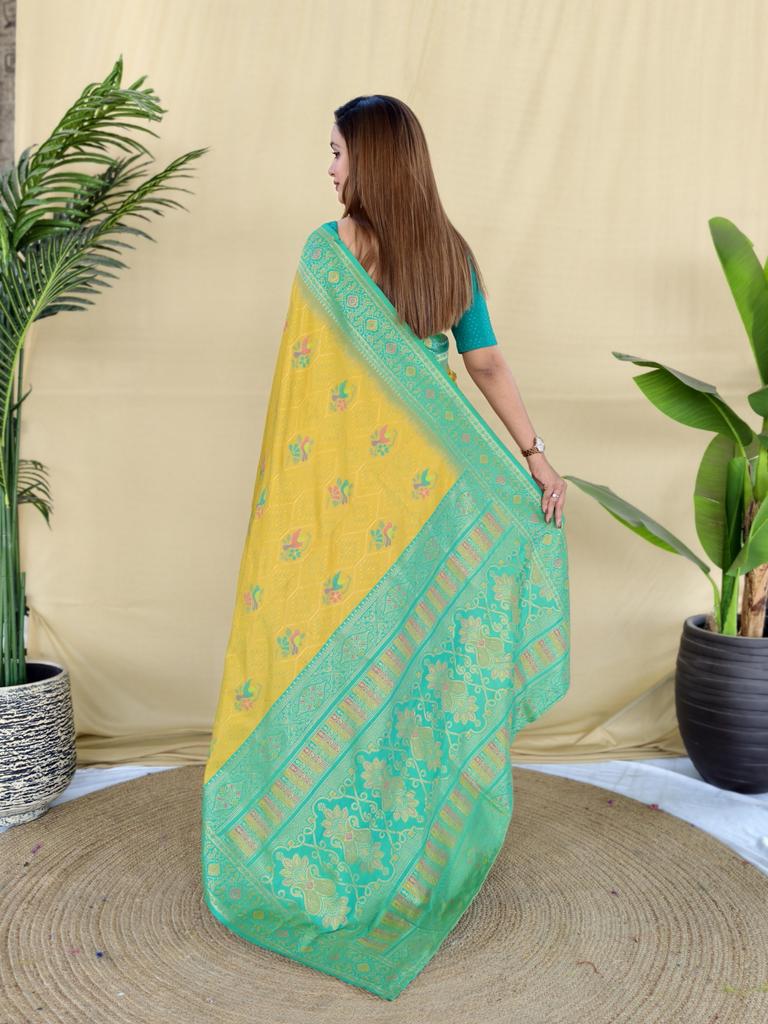 Indian Silk Saree for Women | Rich Woven Border & Contrast Pallu | Festive Ethnic Outfit