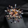 2022 New Creative Luxury Pearl Brooches Pins For Women Elegant Rhinestone Snowflakes Flower Accessories Lady Wedding Party Gift
