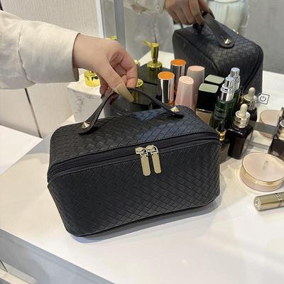 Instrumente și Accesorii – Truse și huse cosmetice