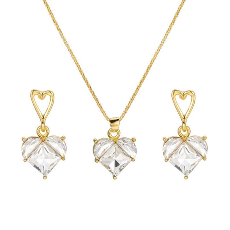 Chic Women Jewelry Set Heart Shape Crystal Necklace Heart Pendant Earrings Alloy Material Fashion Jewelry Set for Daily