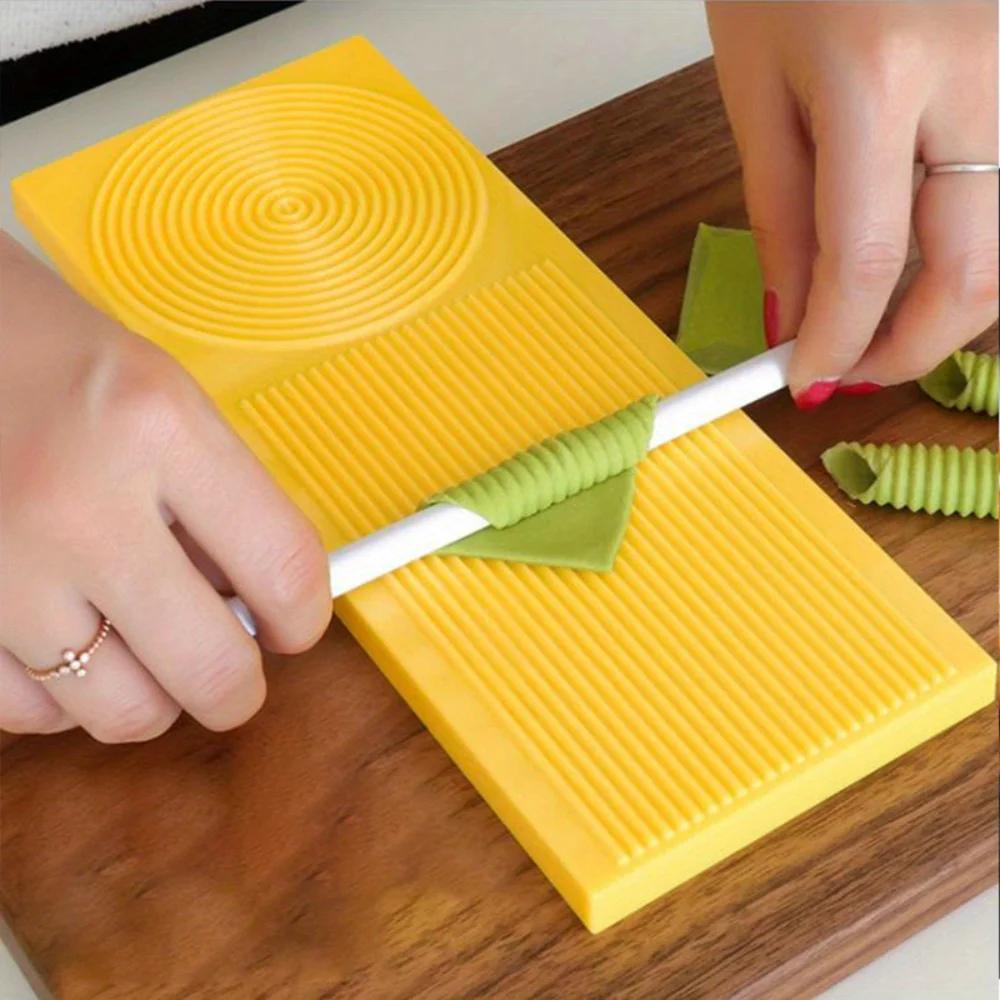1 Zestaw wielofunkcyjnej deski do robienia makaronu DIY deska do robienia makaronu narzędzie do makaronu forma do makaronu małe narzędzie kuchenne do ciasta