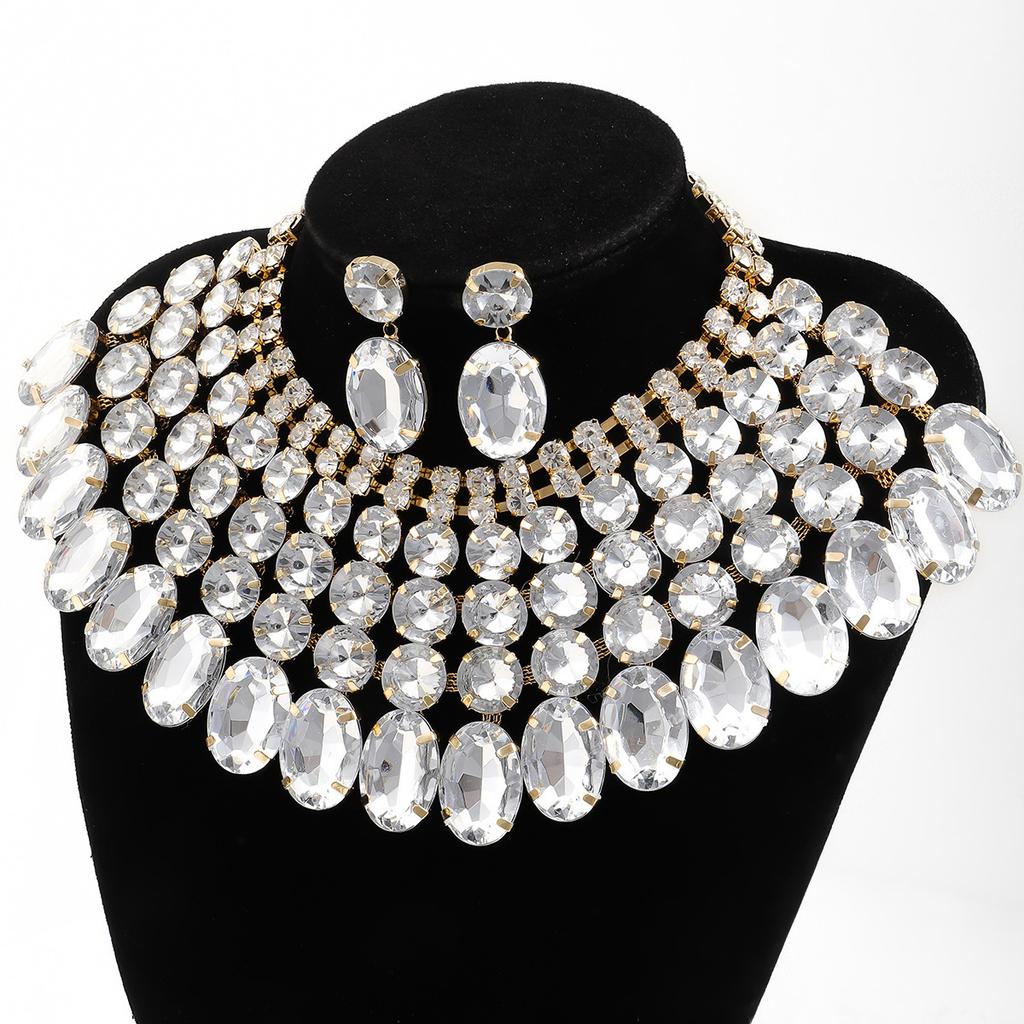 Exaggerated Diamond-Set Super Flash Rhinestone Earrings, Necklace, A Set Of Niche Design Earrings, Necklace, And Two-Piece Jewelry.