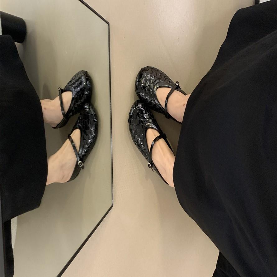 2025 Summer New Hand-woven Roman Shoes Square Head Shallow Mouth Soft Sole Word with Flat Bottom Mary Jane Single Shoes Women