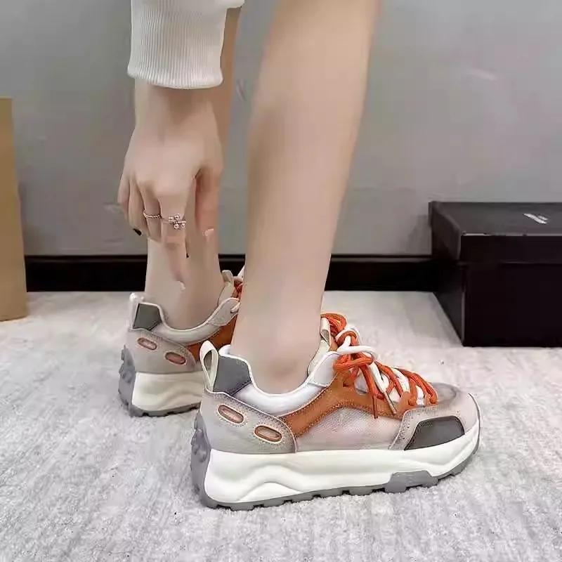 New Women's Spring and Autumn Korean Fashion Student Casual Skateboarding Shoes Lightweight and Durable Sports Shoes sneakers