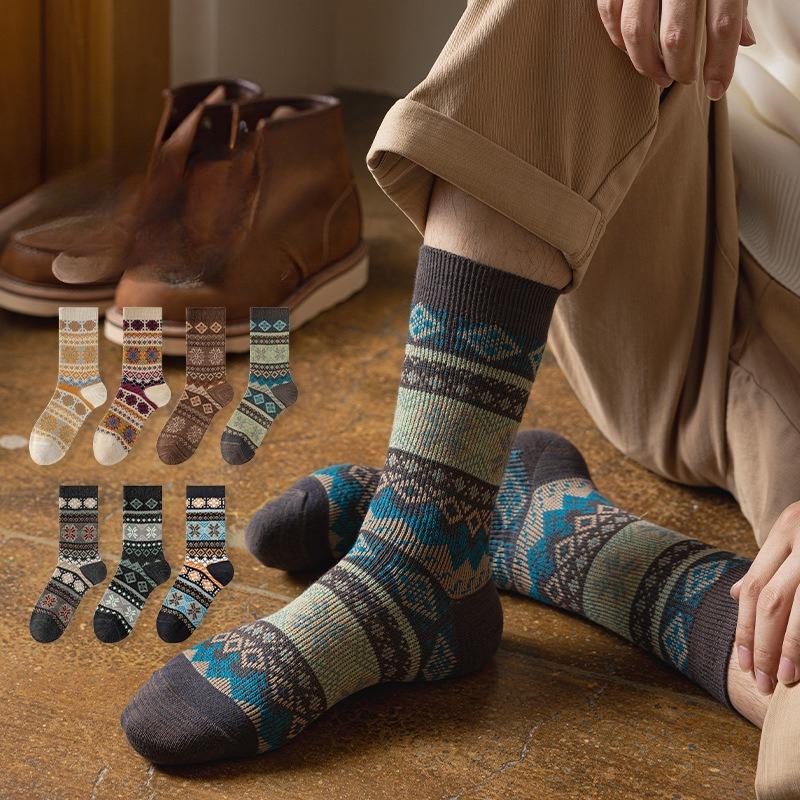 5 Pairs Men Mid Calf Cotton Socks Double Needle Retro Ethnic Pattern Warm Autumn Winter Sweat Wicking Deodorant Crew Socks