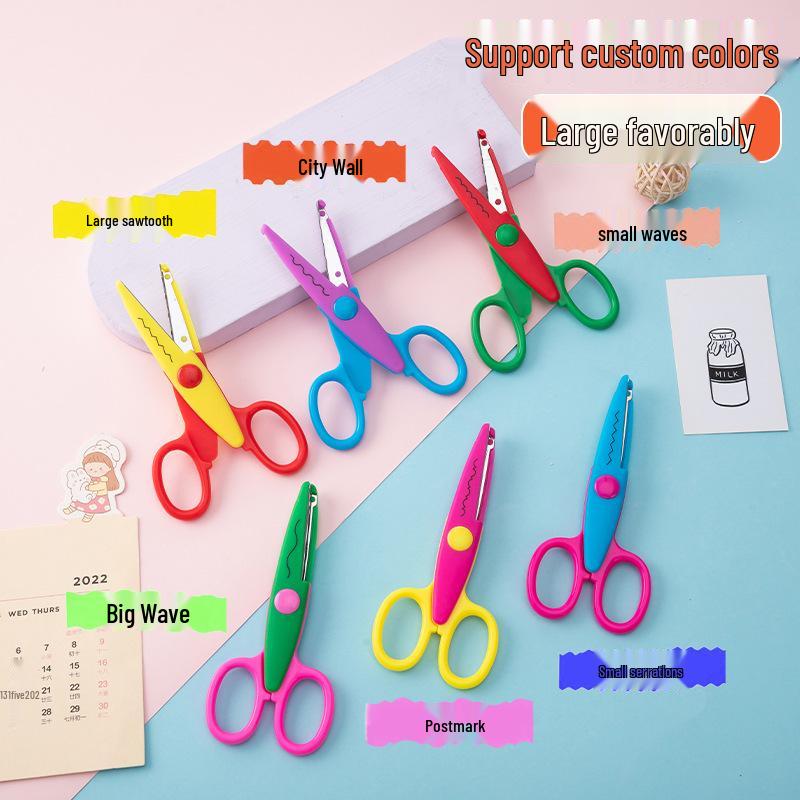 Safe Scalloped Craft Scissors for Kindergarten Students