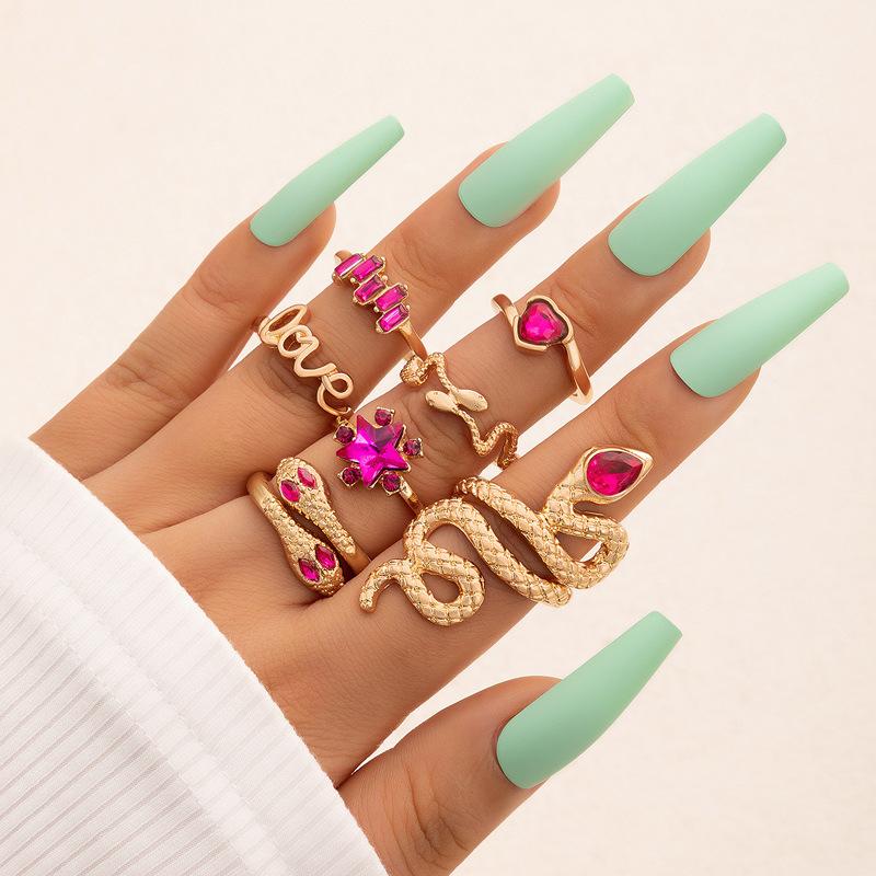 Bohemian Rhinestone Geometric Finger Rings Set For Women Red Crystal Heart Gold Color Chain Shaped Ring Female Party Jewelry