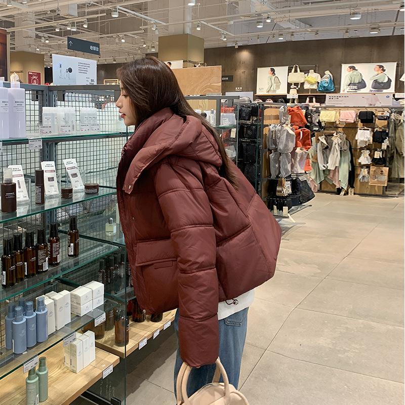 Short Down Cotton-padded Jacket Women Hooded Winter New Bread Coat Cotton-padded Jacket.