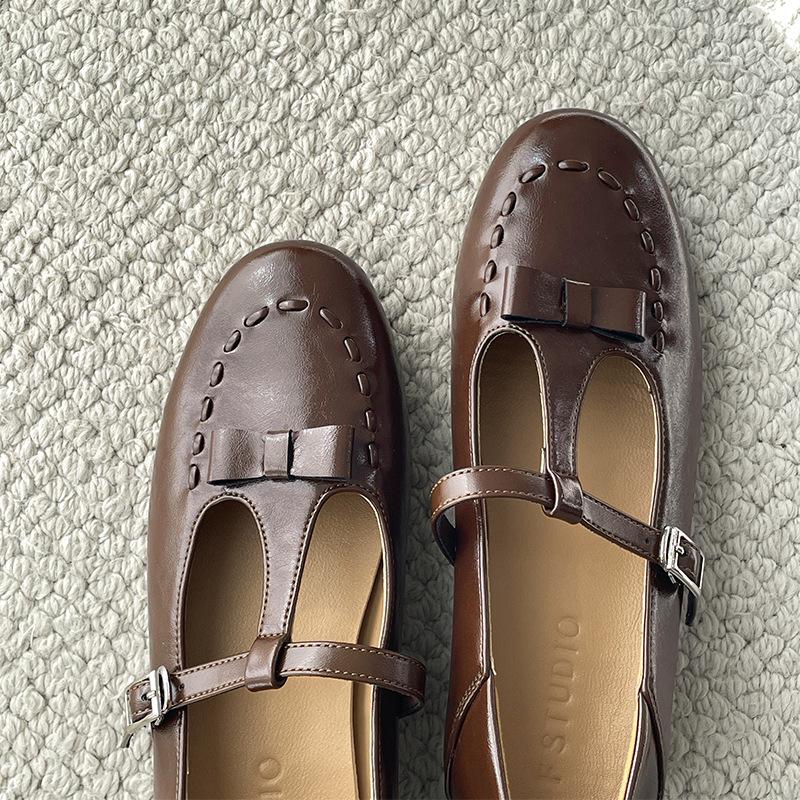 Fashion Fashion Pointed Toe Buckle Strap Flat Shoes 2025 Roman Retro Solid Color Casual Shallow Mouth Flats Comfy Soft Women Flat Shoes