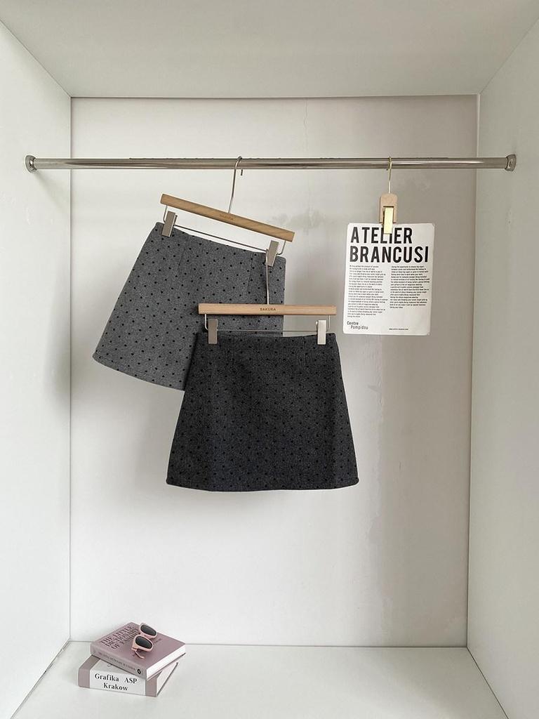 2026 Autumn/Winter Korean Style Polka Dot Woolen A-Line High-Waisted Slimming Skirt