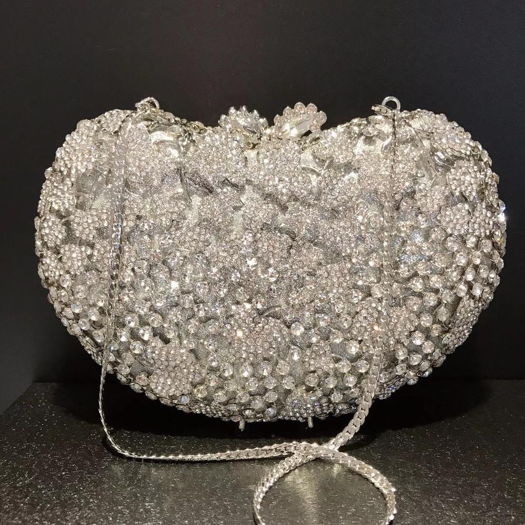 Diamant-Abend-Clutches Herzform Blumen-Handtaschen Luxus Damen Neu Weiß/Gold/Silber Kristall-Hochzeitstaschen Brauttaschen