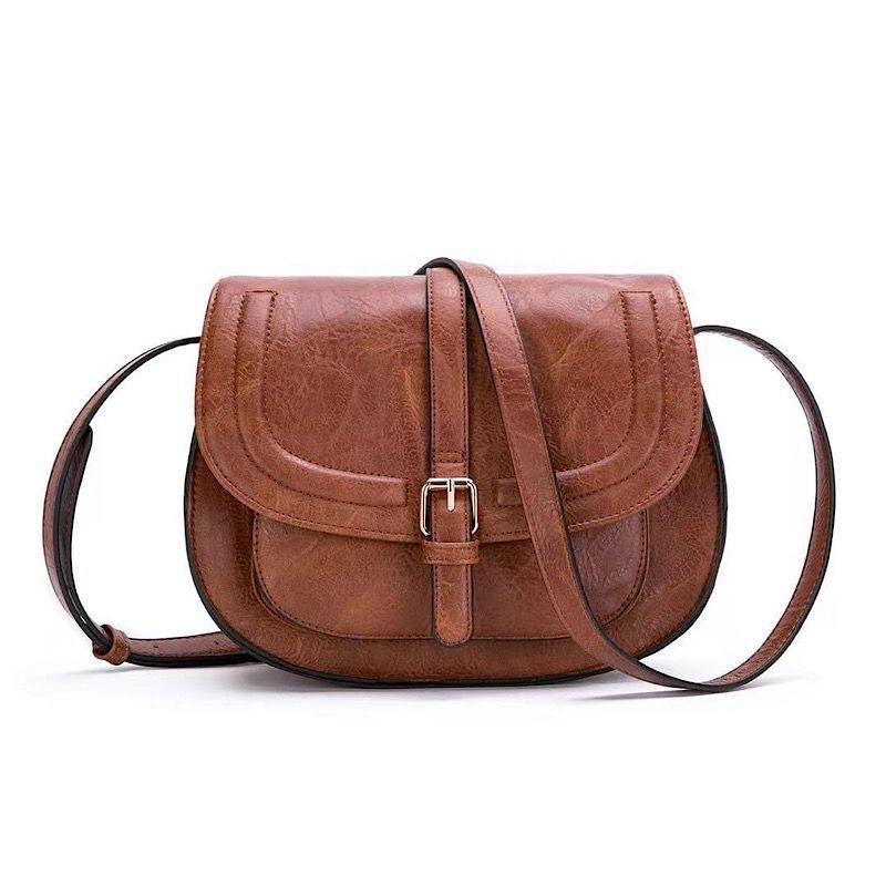 Hot-selling Hong Kong Style Retro Saddle Bag Women's Shoulder Messenger Bag European and American Versatile Women's Semi-round Bag Women