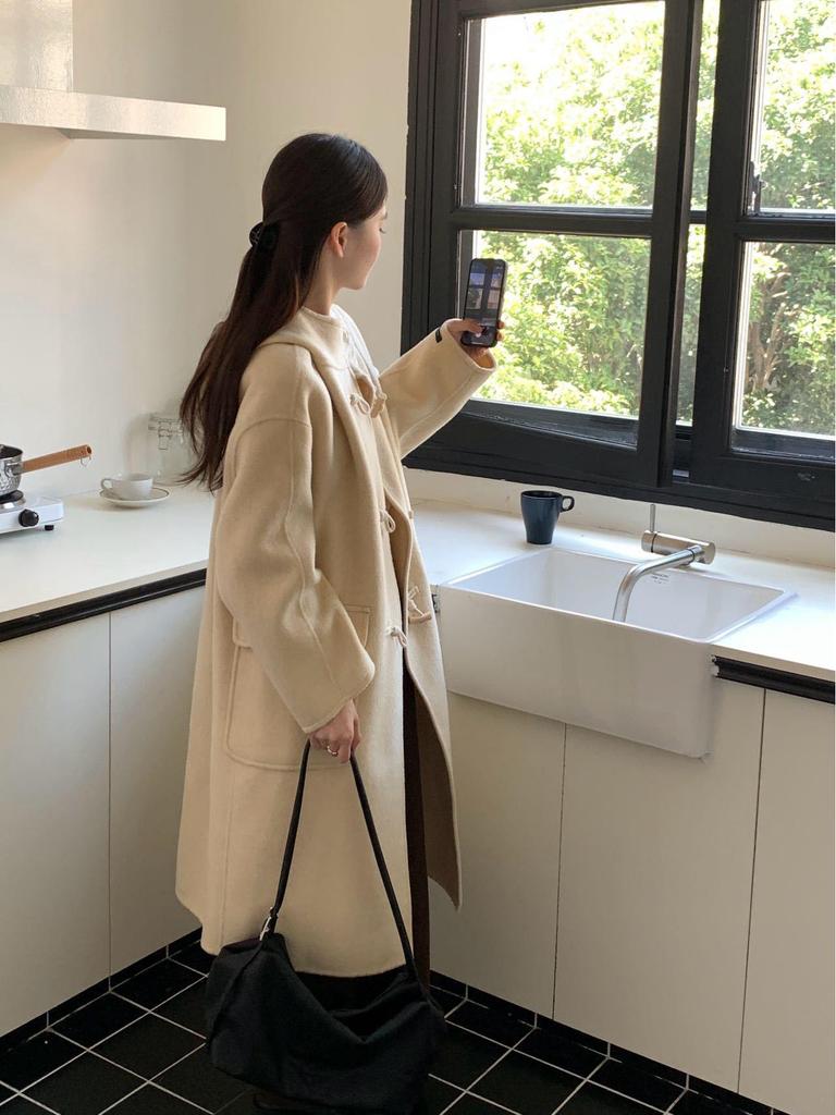 Korean Style Hooded Wool Coat: Women's Mid-Length Double-Faced Cashmere Overcoat with Toggle Buttons for a Slimming Autumn Look