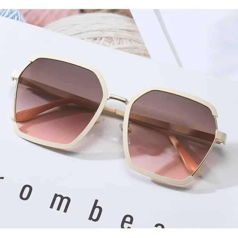 Women Square Sunglasses Oversized White Vintage Sun Glasses Female Shades Travel Sunshade UV Protection