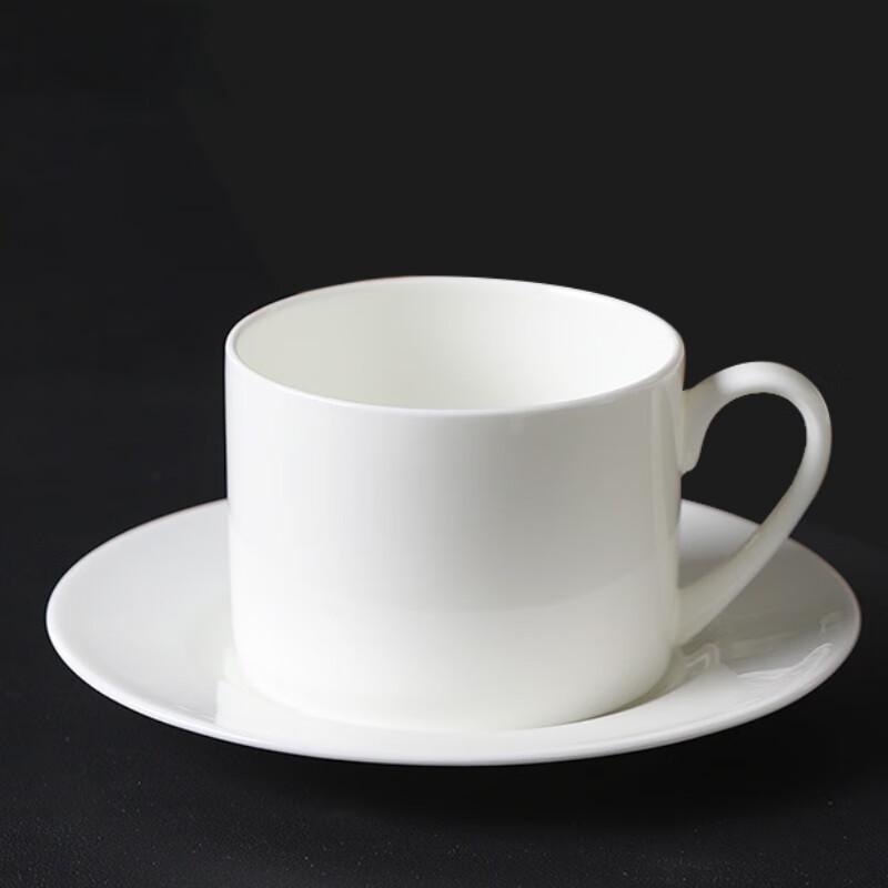 

Кофейная чашка с блюдцем из костяного фарфора Лу Фэнлай