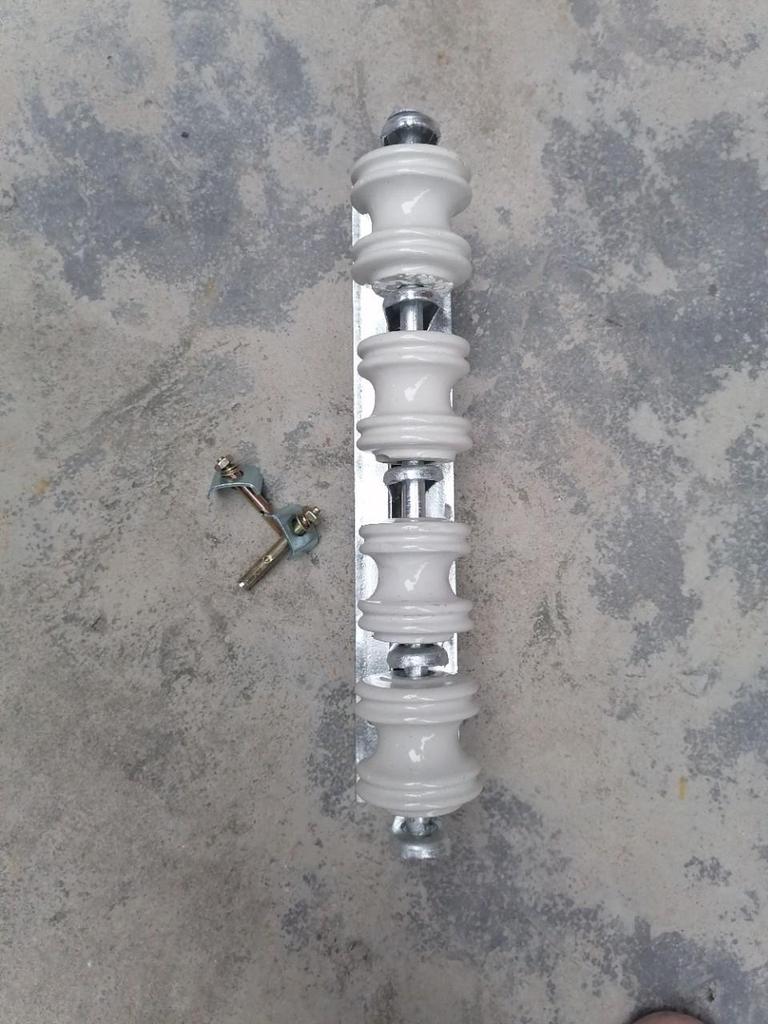 Galvanized Low-Voltage Guy Wire Bracket - Thickened Four-Position Single Stem Street Code