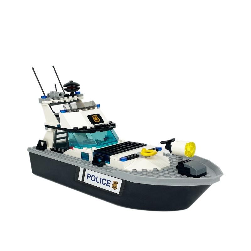X030 Hurricane Sea Patrol Boat Children Assemble Small Particles Building Block Toy Big Boat Figurine