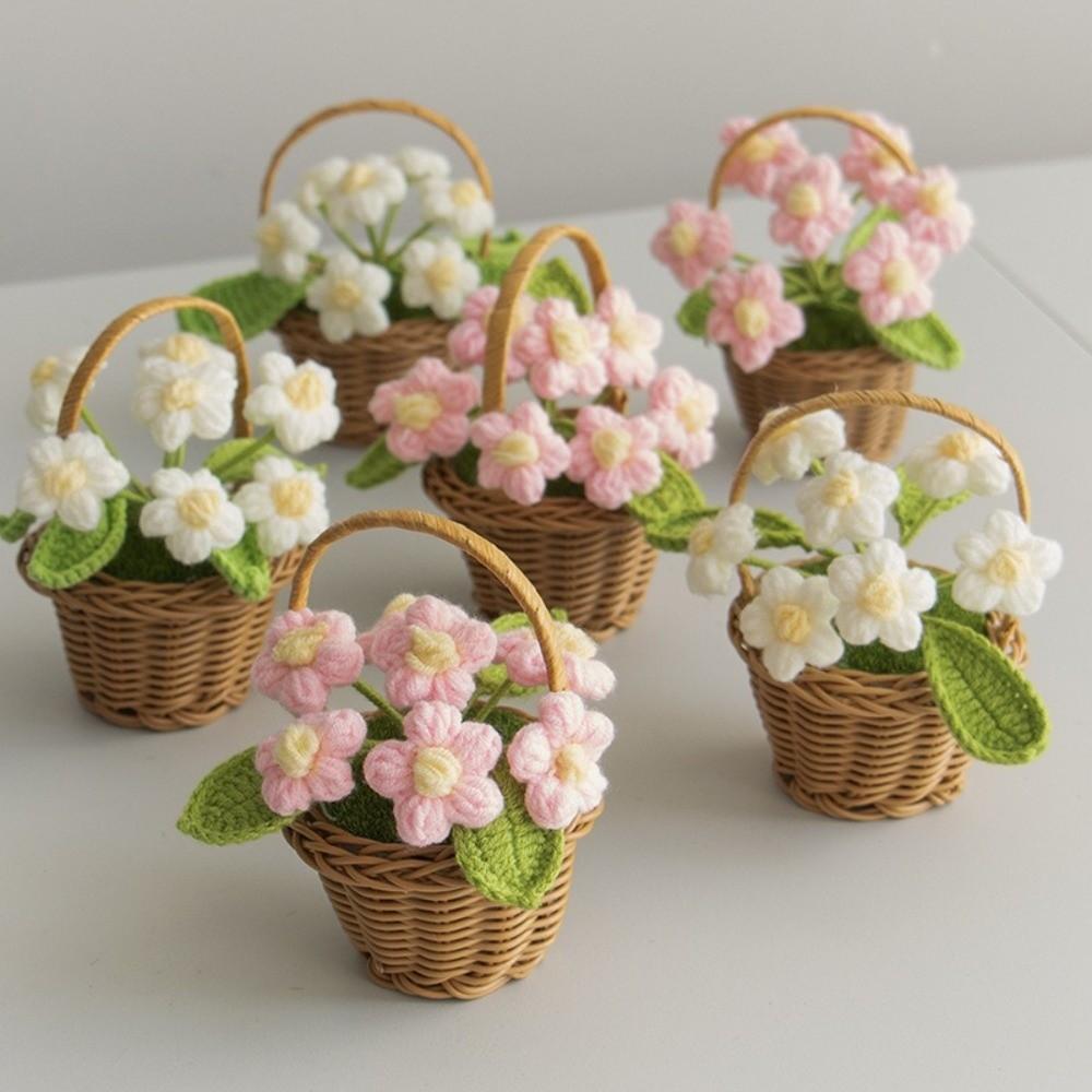 New Daisy Crochet Flower Pot Hand-knitted Mini Knitted Flowers Wool Table Ornament Gift