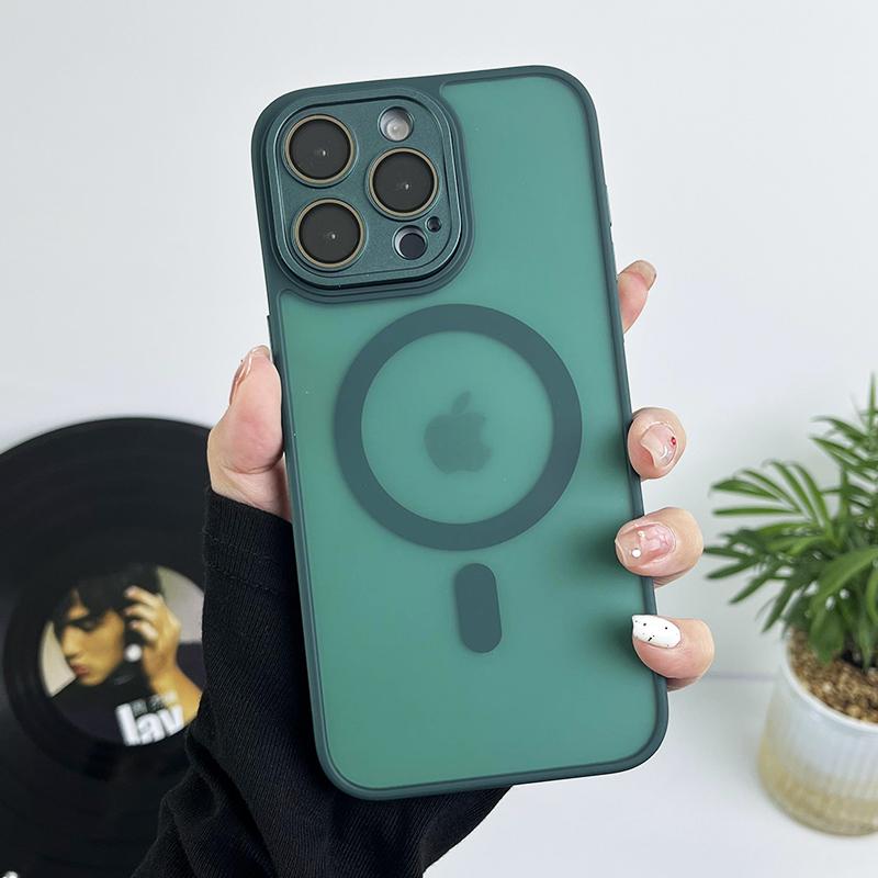 Capa de telefone ultrafina magnética fosca transparente para iPhone 11 12 13 14 15 16 Pro Max com carregamento sem fio Magsafe e película de lente
