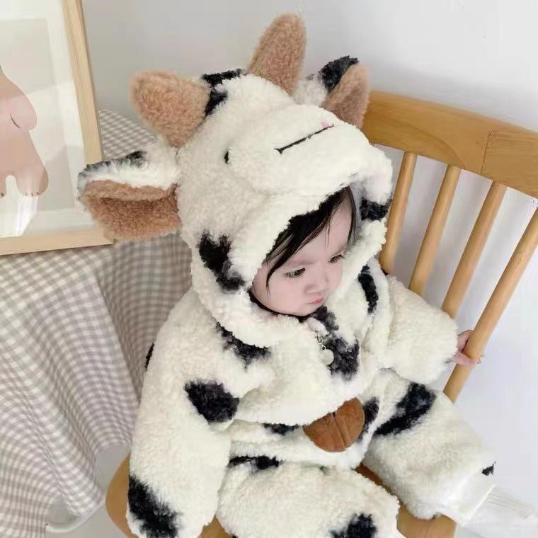 Adorable Cow Winter Romper - Cozy Lamb Wool for Newborns