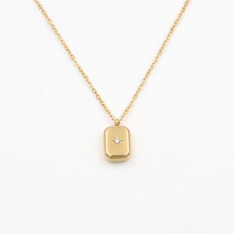 Light Luxury Collarbone Chain Versatile Gold Brick Square Brand With Diamond Star Pendant Necklace Commuter Girls Jewelry