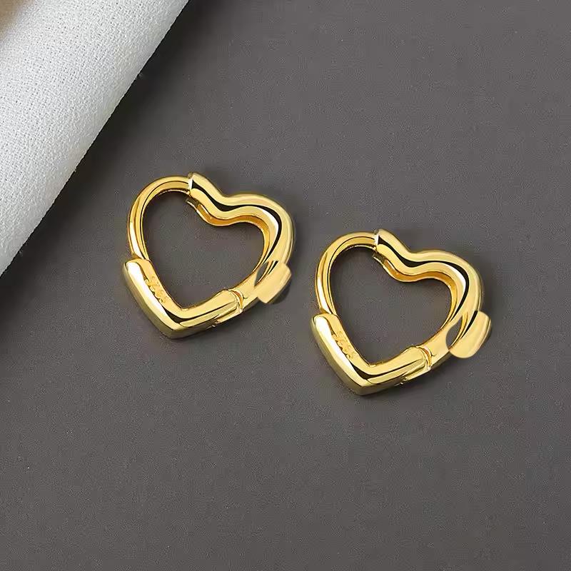 

925 Sterling Silver Irregular Concave-convex Heart Shape Small Stud Earrings for Women Sterling Silver Jewelry чёрный